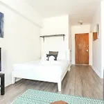 Modern Studio In Downtown Mtl By Sonder