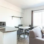 Modern Studio In Downtown Mtl By Sonder