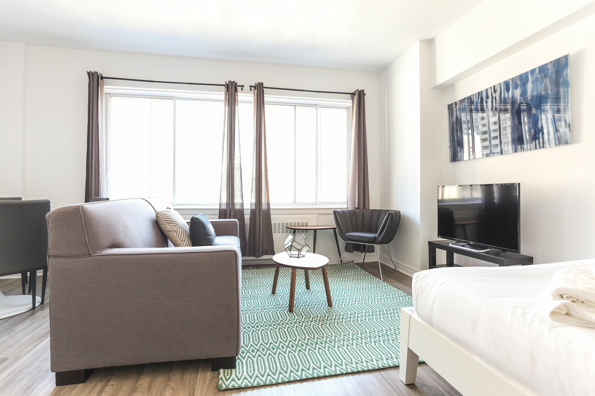 Modern In Downtown Mtl By Sonder